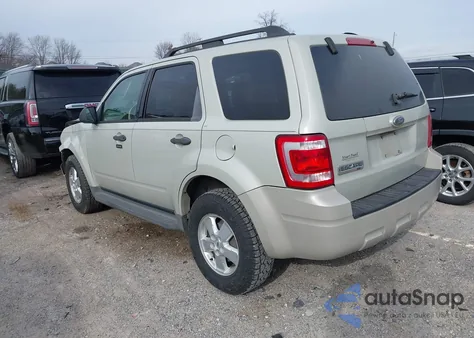 2009 Ford Escape Xlt from USA, damaged, VIN 1FMCU03739KA65559